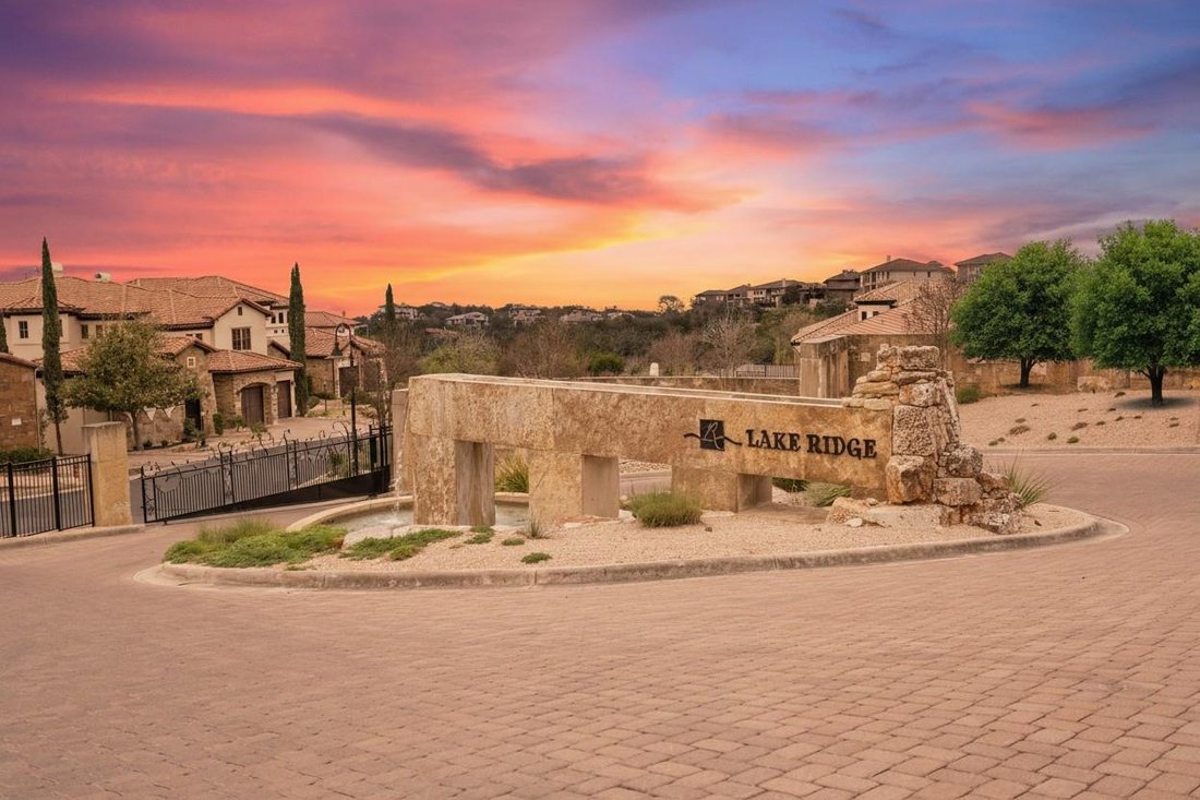 Condo in The Hills, Texas, United States 5 - 17417440