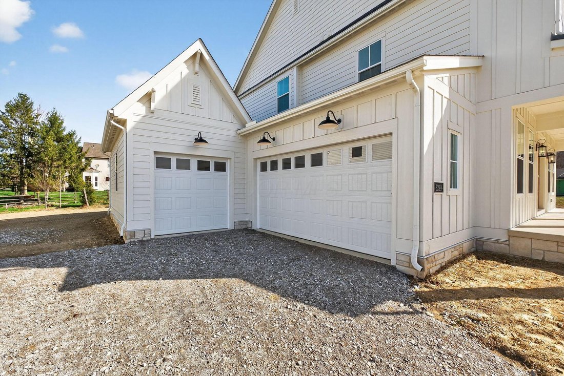 House in Lewis Center, Ohio, United States 4 - 16971642