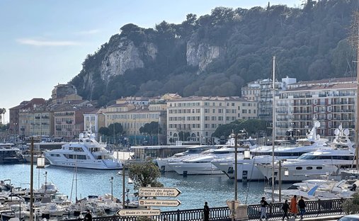 Apartment in Le Port, Nice, France 1