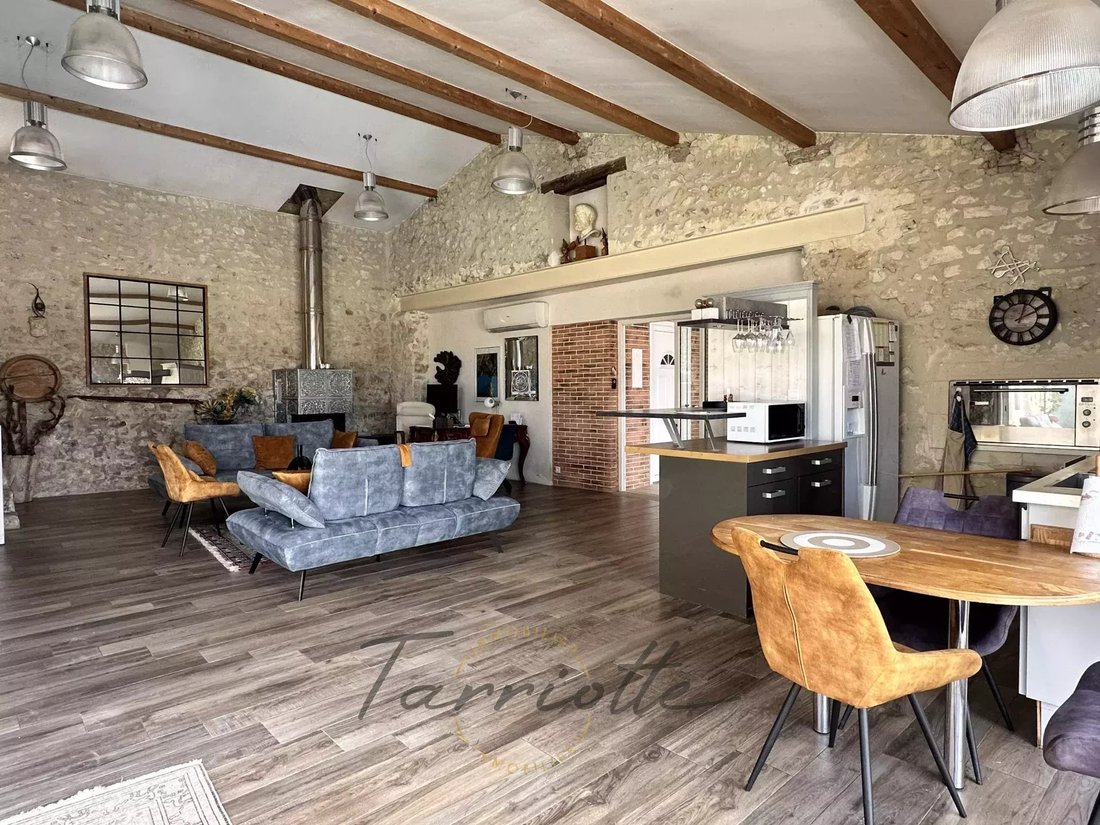 Farm Ranch in Ville-Basse, Montelimar, France 4 - 17408626