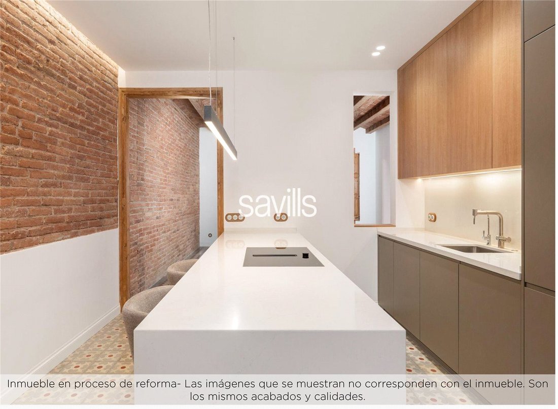 Apartment in Eixample, Barcelona, Spain 3 - 17408149