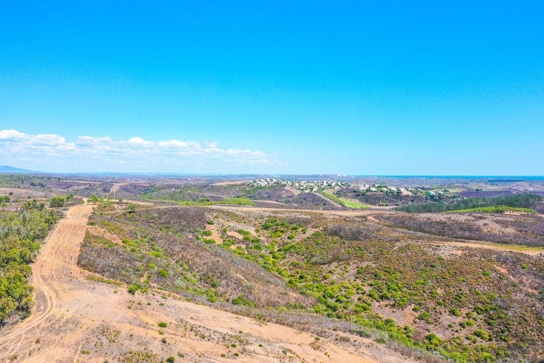 Land in Vila do Bispo e Raposeira, Algarve, Portugal 3 - 17408661