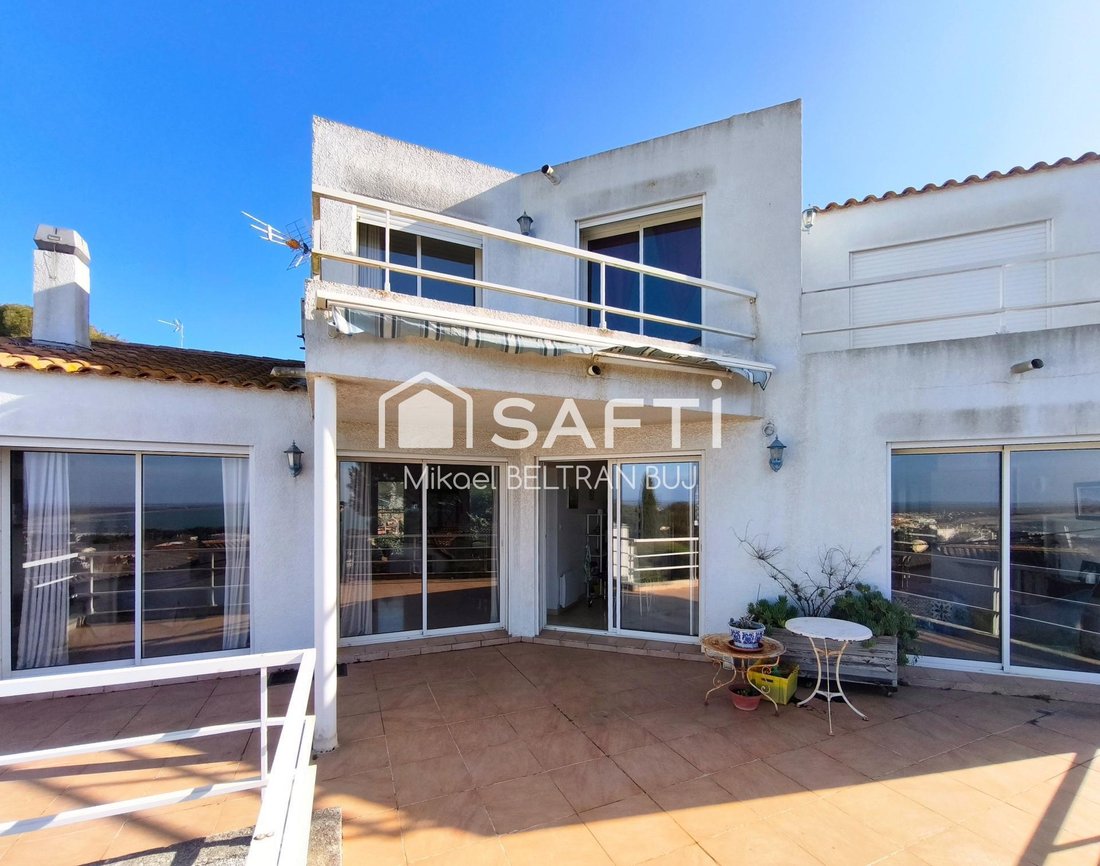 House in Espace Villeroy-Les Quilles, Sète, France 2 - 17134642