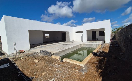 House in Grand Baie, Rivière du Rempart District, Mauritius 1