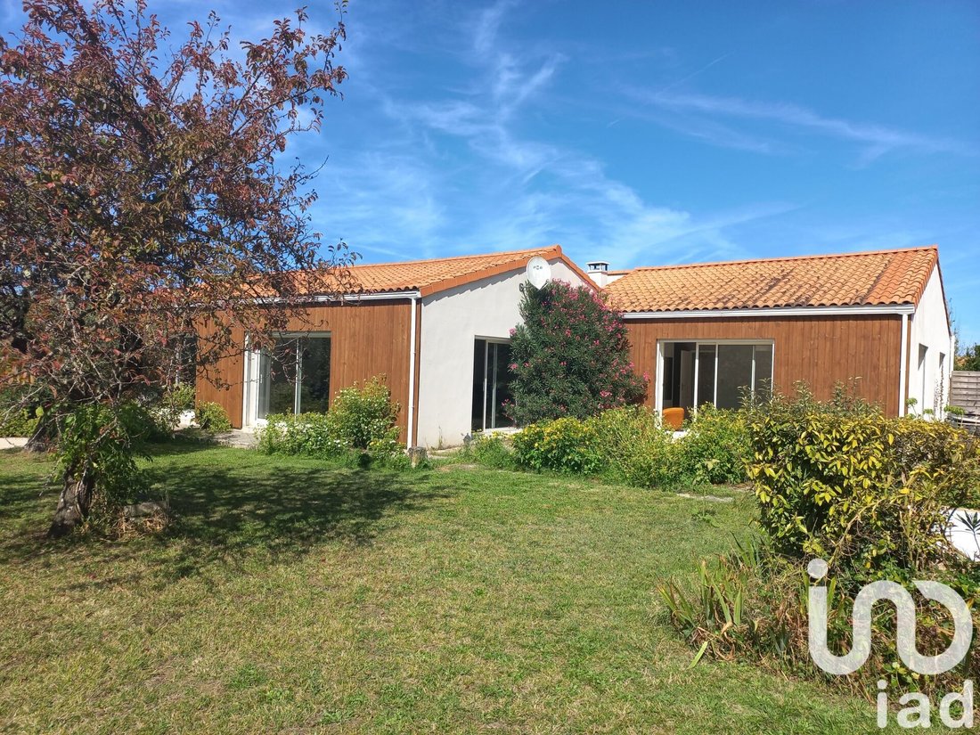 House in Dolus-d'Oleron, Nouvelle-Aquitaine, France 3 - 17420280