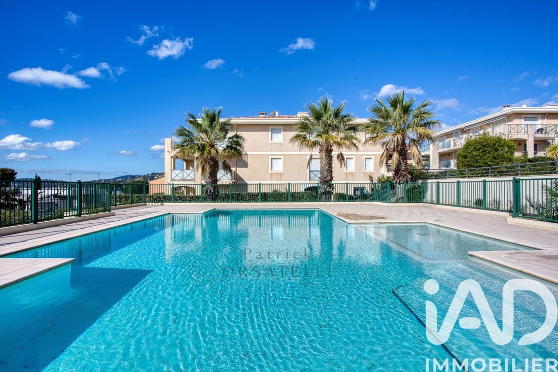 Apartment in Les Issambres, Roquebrune-sur-Argens, France 1 - 17412184