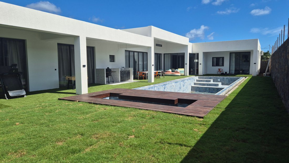 House in Grand Baie, Rivière du Rempart District, Mauritius 1 - 17420745