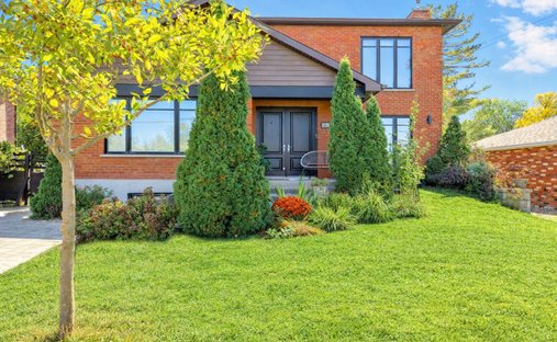 House in Saint-Lambert, Quebec, Canada 1