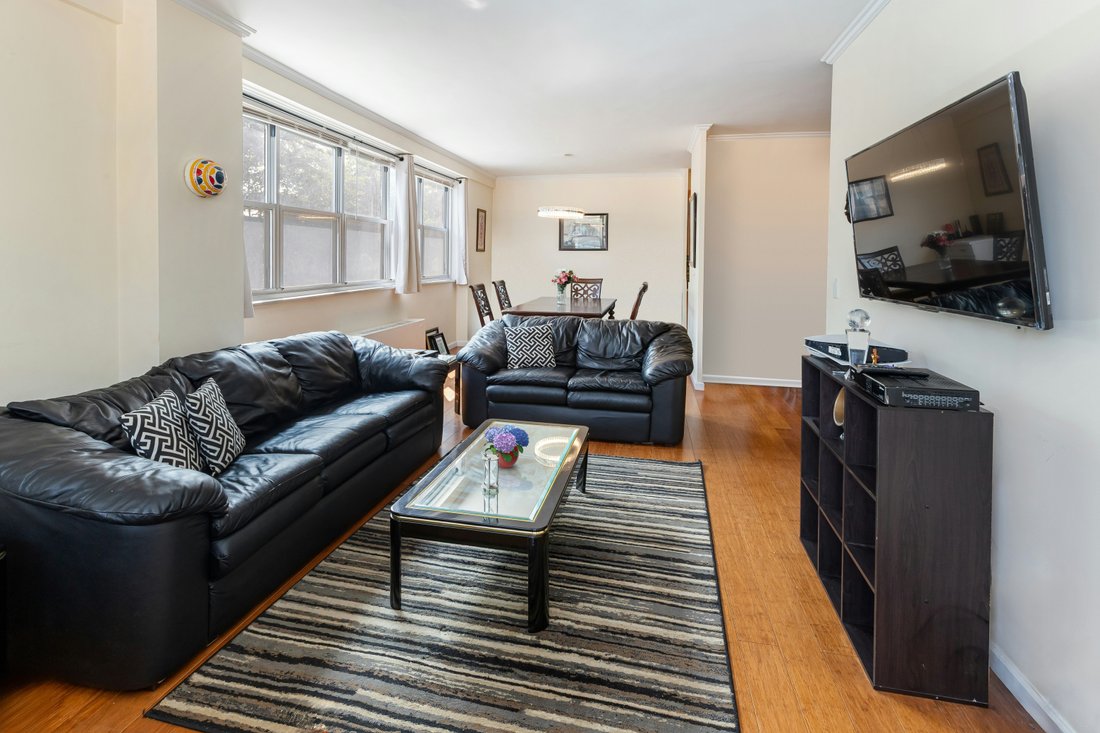 Co Op in New York, New York, United States 5 - 17411082