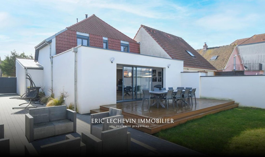 Villa in Cucq, Hauts-de-France, France 1 - 17316040