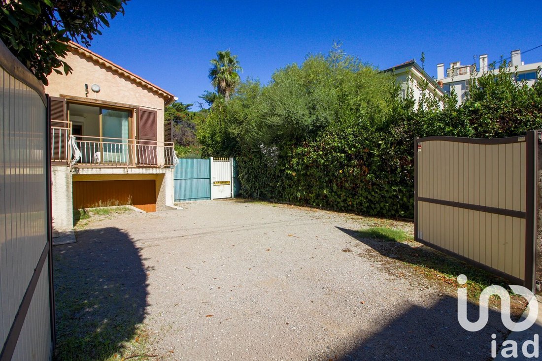 House in Antibes, Provence-Alpes-Côte d'Azur, France 2 - 17420298