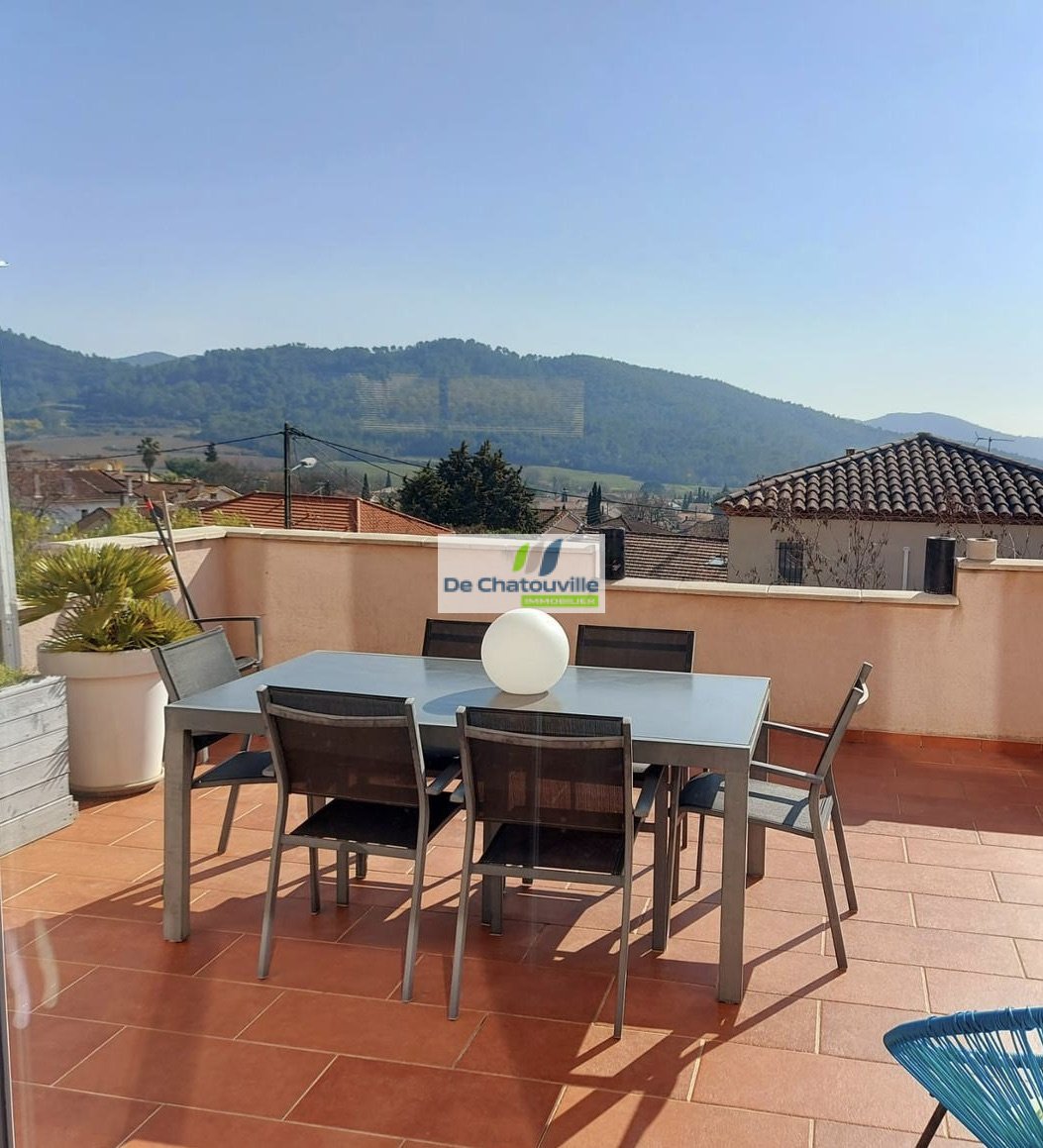 Villa in Pierrefeu-du-Var, Provence-Alpes-Côte d'Azur, France 1 - 17270441