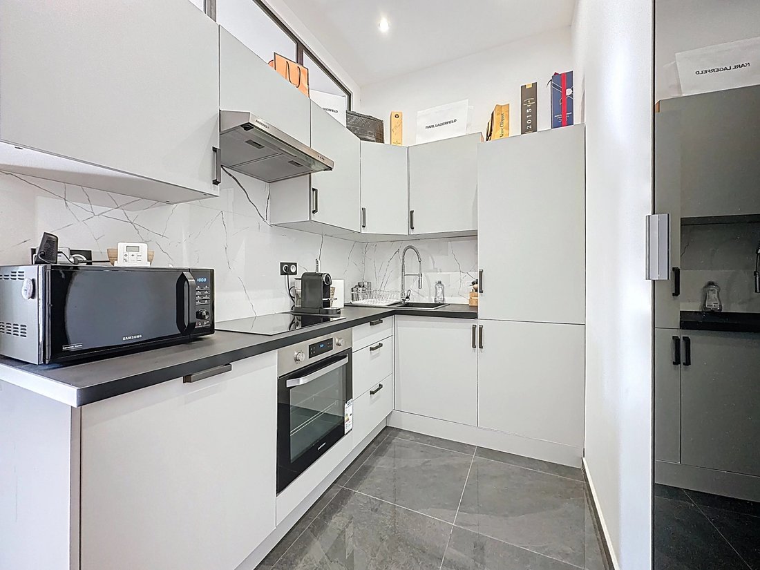 Apartment in Le Port, Nice, France 3 - 17414158
