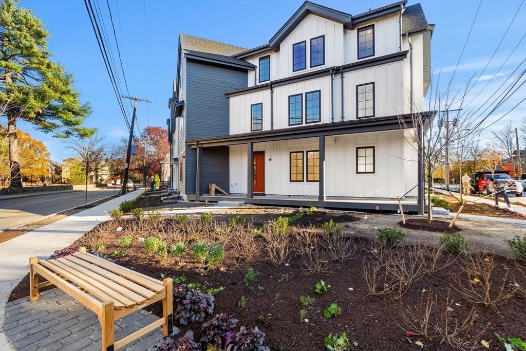 House in Newton, Massachusetts, United States 2 - 17413195