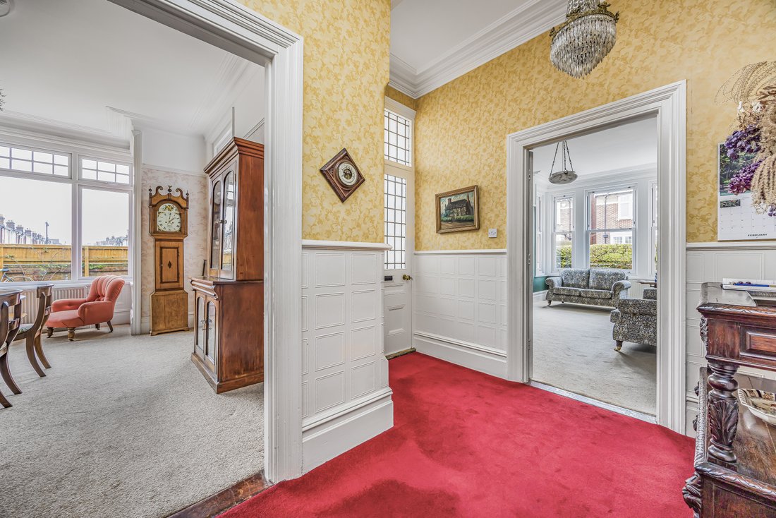 House in Southsea, England 5 - 17418422