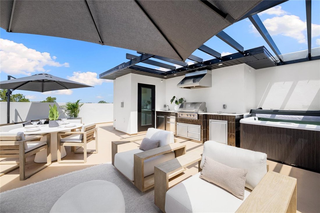 Townhouse in St. Petersburg, Florida, United States 5 - 17410877