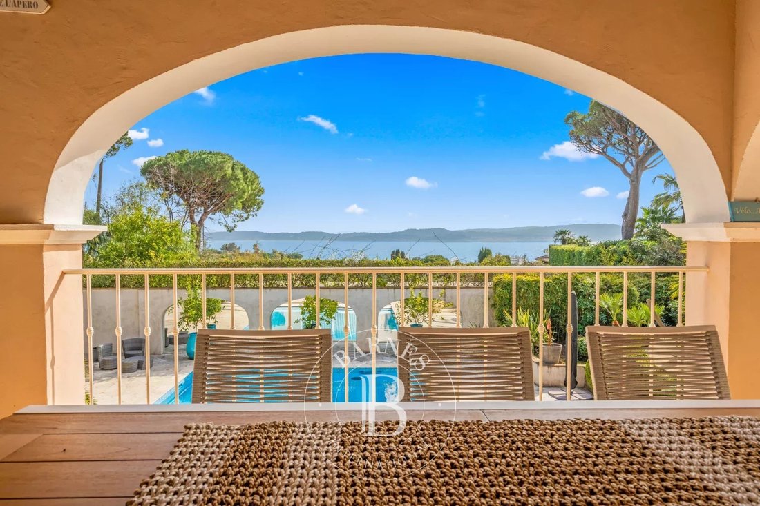 Villa in Ville-Les Saquedes-Le Bouillonnet, Sainte-Maxime, France 1 - 17415835