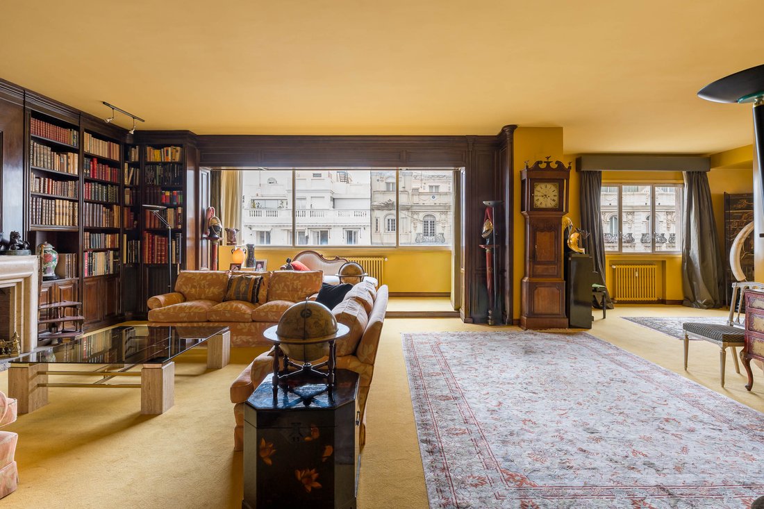 Apartment in Retiro, Madrid, Spain 1 - 17412247