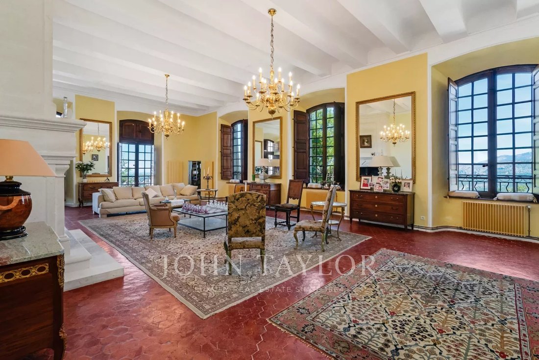 Château à Aiguines, Provence-Alpes-Côte d'Azur, France 4 - 17408050