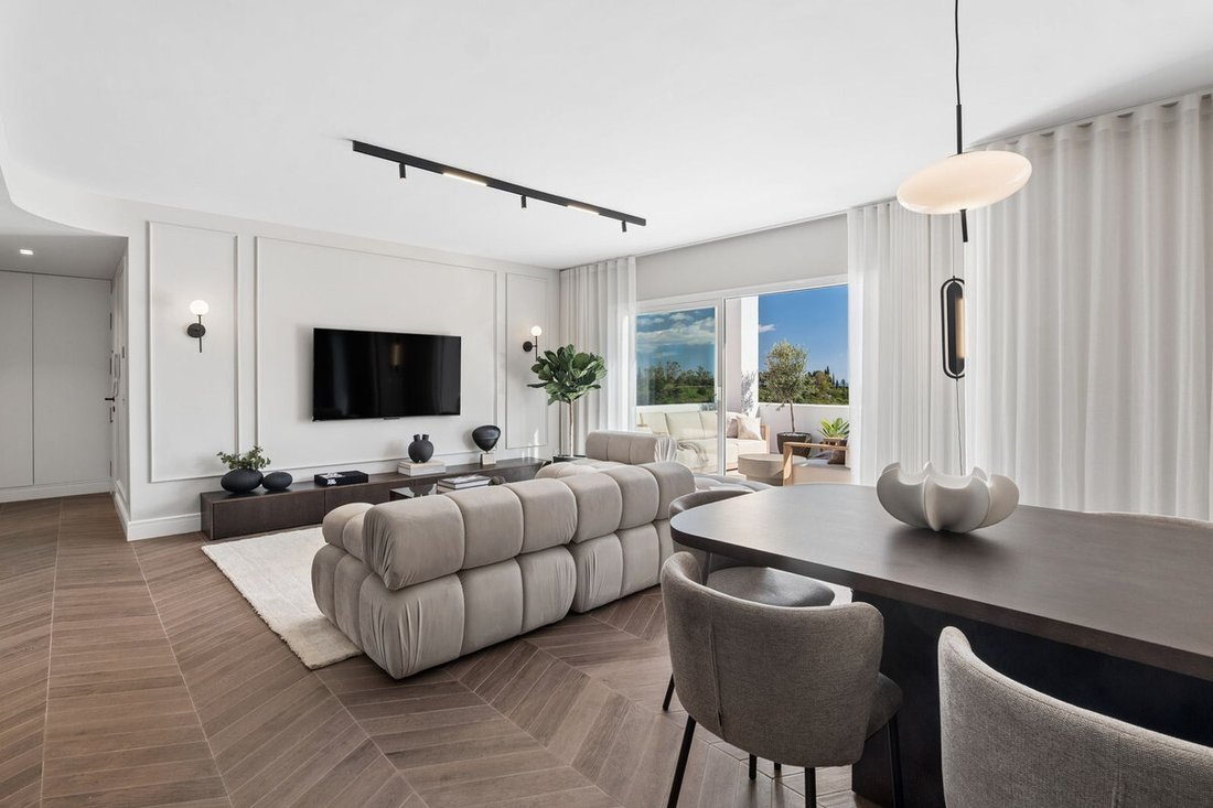 Penthouse in Benahavis, Andalusia, Spain 2 - 17408716