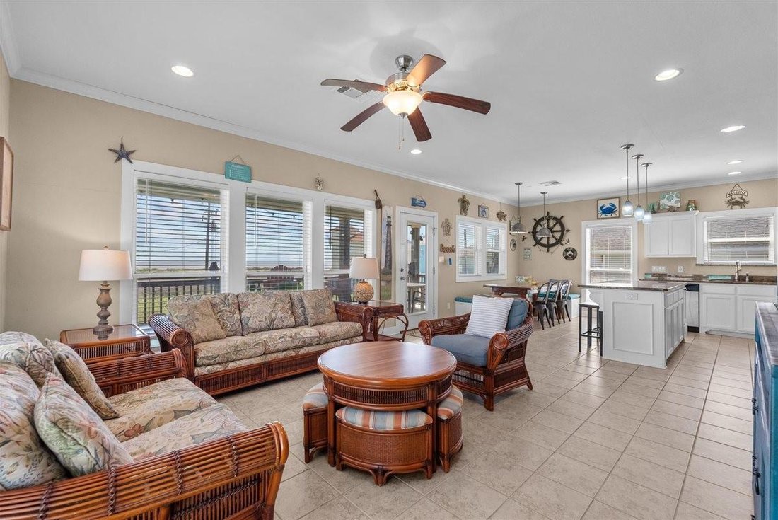 House in Bolivar Peninsula, Texas, United States 4 - 17410921
