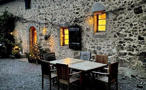 A Charming 16th 18th C. Chateau - 4