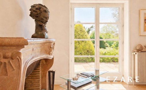 19th Century Château With 4,34 Hectare Wooded Park Swimming Pool Burgundy, Near Beaune