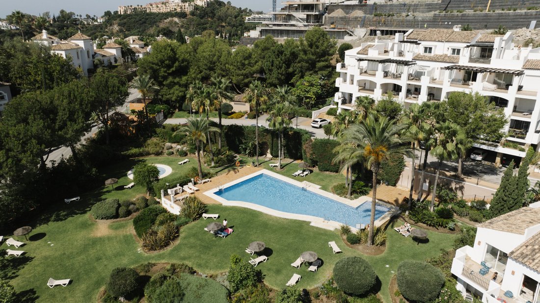 Apartment in Benahavis, Andalusia, Spain 2 - 17414249