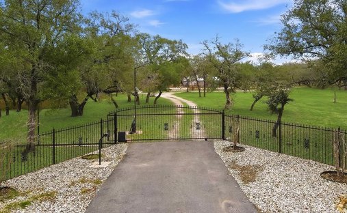 House in Natalia, Texas, United States 1