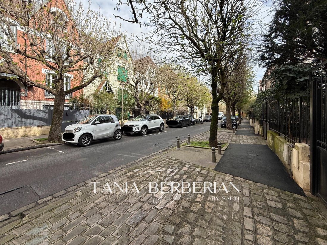 House in Plateau Ouest, Suresnes, France 1 - 17409333