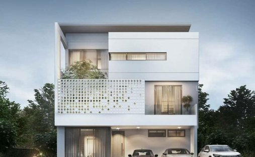 House in Racha Thewa, Samut Prakan, Thailand 1
