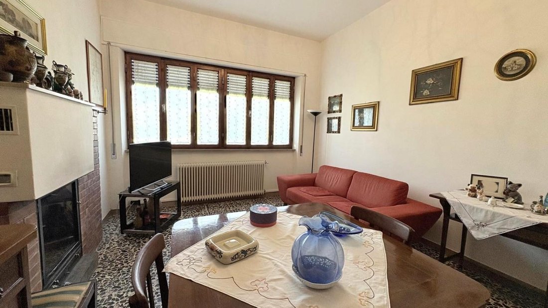 Villa in Sorbano del Vescovo-Mugnano, Lucca, Italy 4 - 17409828