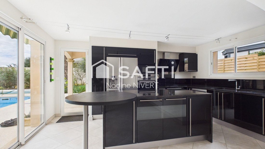 House in Esnandes, Nouvelle-Aquitaine, France 4 - 17409337