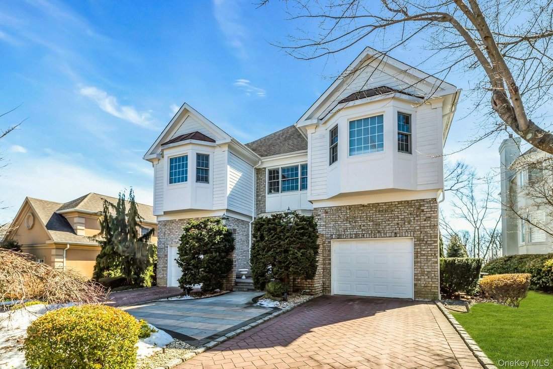 House in Manhasset, New York, United States 2 - 17410254
