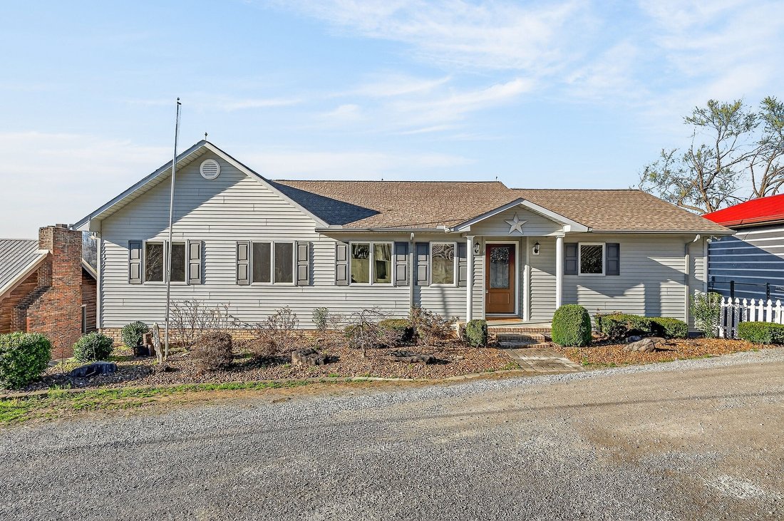 House in Sparta, Tennessee, United States 1 - 17409898