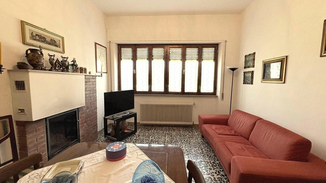 Villa in Sorbano del Vescovo-Mugnano, Lucca, Italy 5 - 17409828
