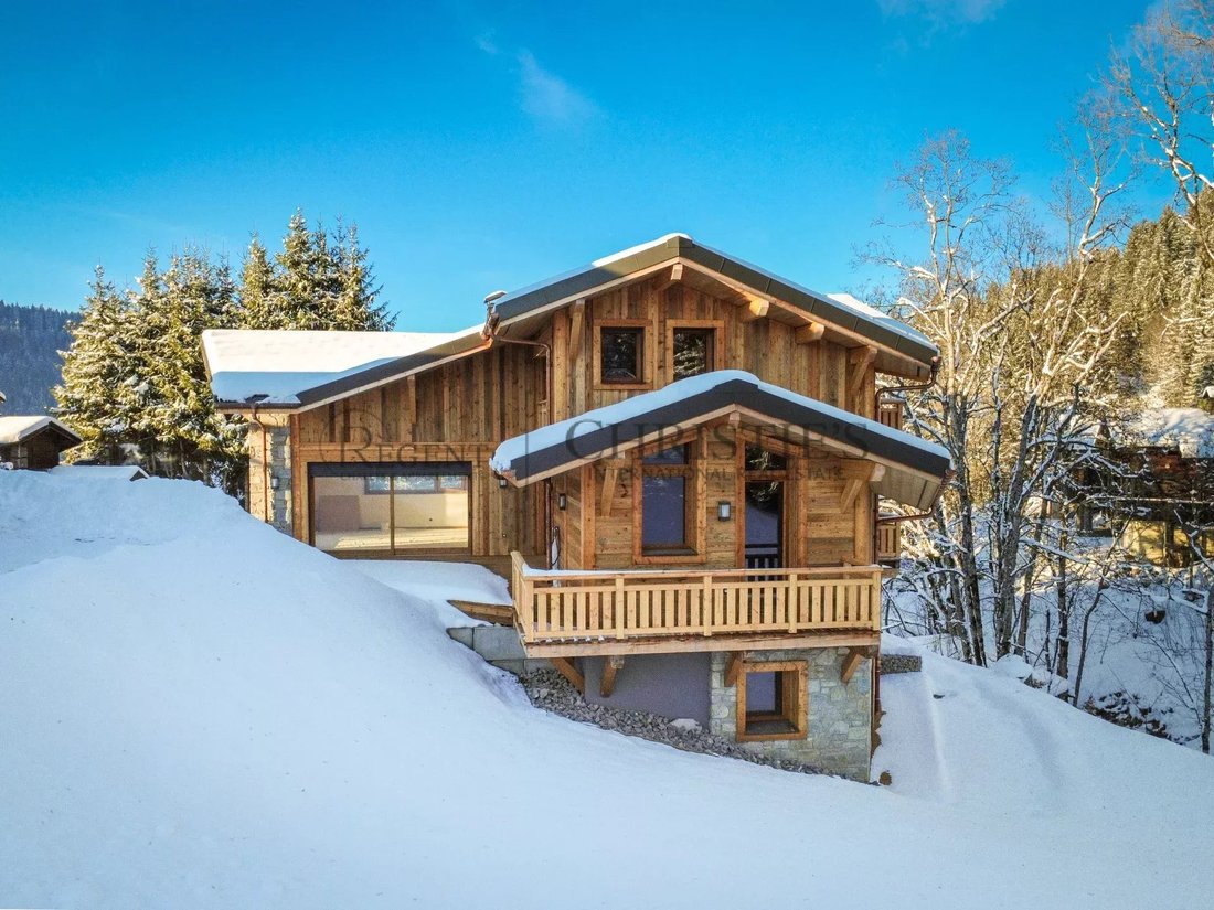 Villa in Les Gets, Auvergne-Rhône-Alpes, France 1 - 16207121