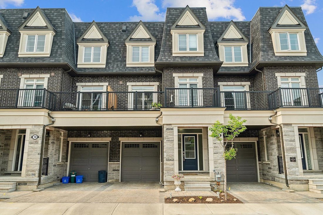 Townhouse in Gormley, Ontario, Canada 3 - 17415545