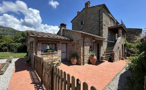 Apartment in Montanare, Cortona, Tuscany 1