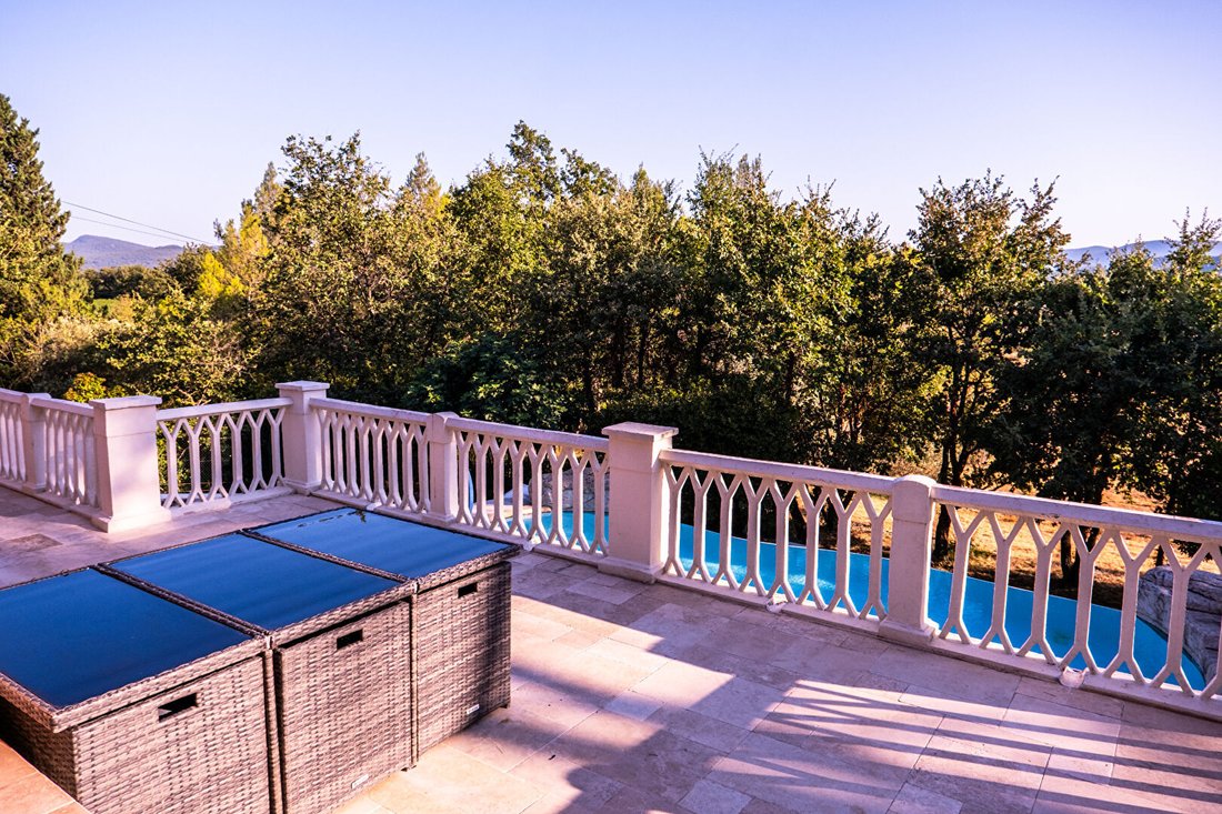 Villa in La Roquebrussanne, Provence-Alpes-Côte d'Azur, France 5 - 17414291