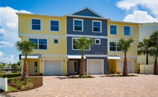 House in Indian Shores, Florida, United States 1