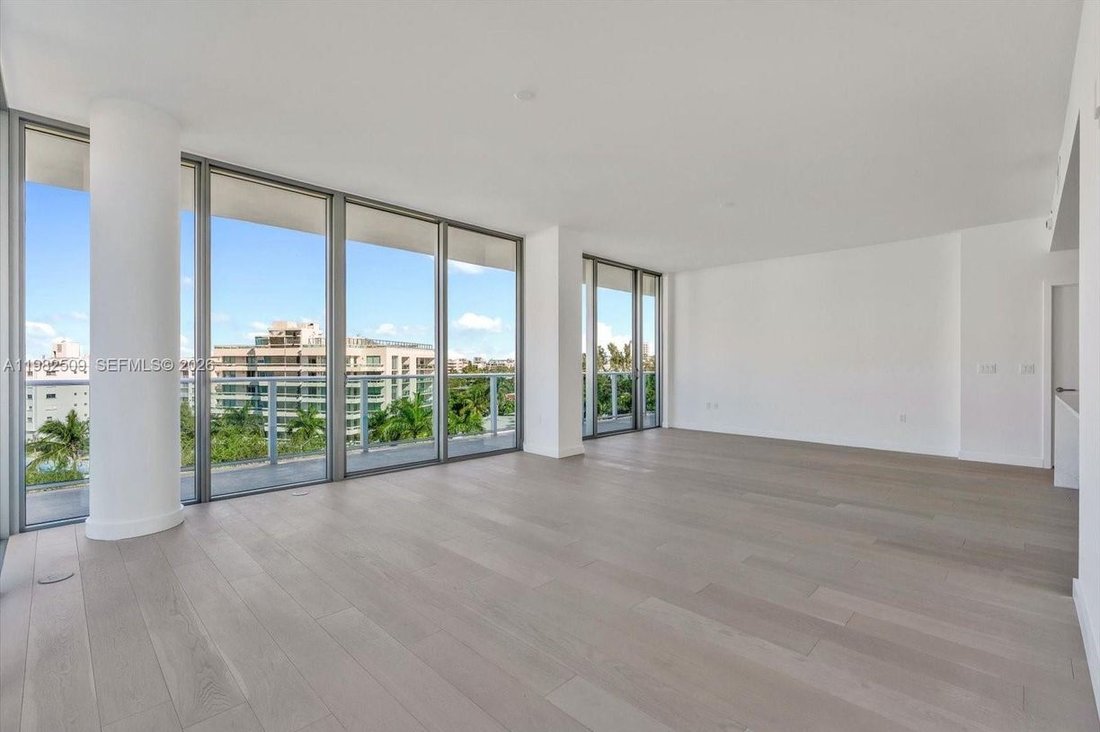 Condo in Bal Harbour, Florida, United States 5 - 17411803