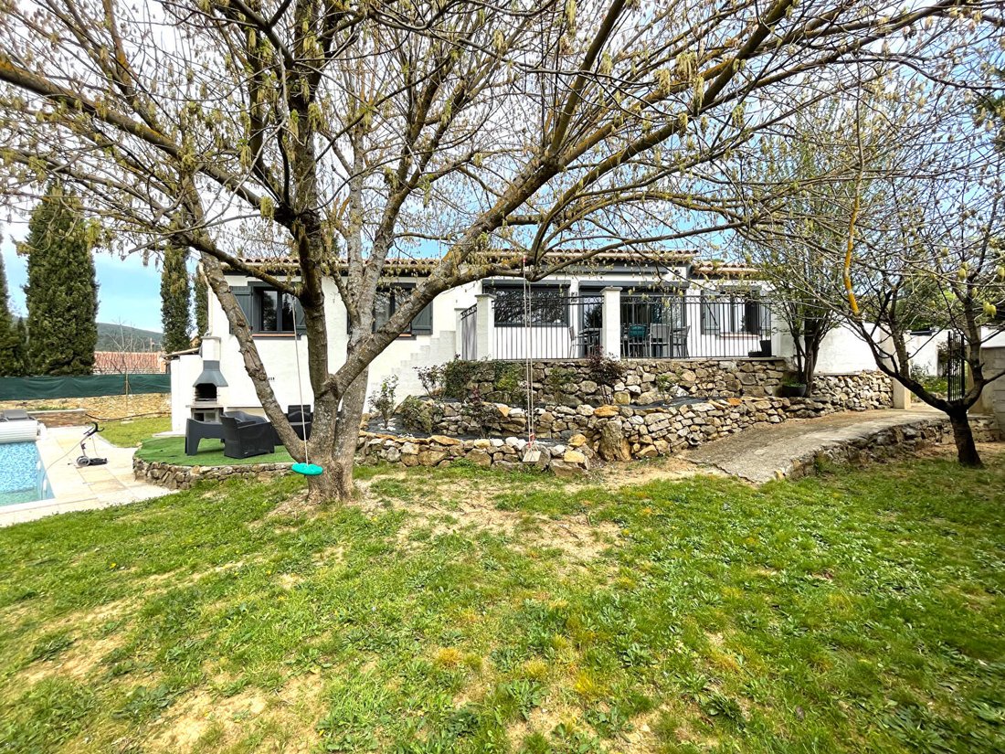Villa in Forcalqueiret, Provence-Alpes-Côte d'Azur, France 2 - 17414284