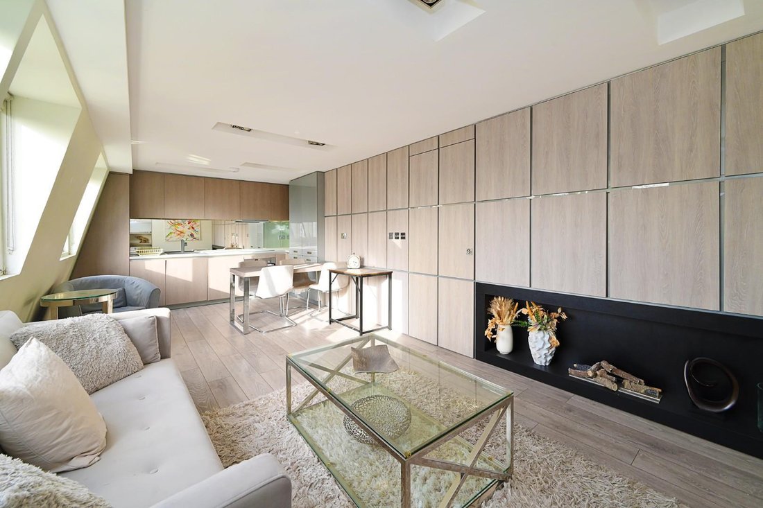 Apartment in Knightsbridge, Kensington And Chelsea, England 3 - 17409686