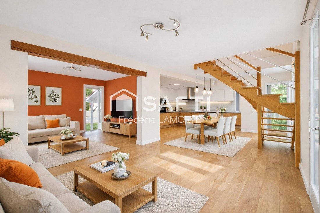 House in Saint-Palais-sur-Mer, Nouvelle-Aquitaine, France 4 - 16756995