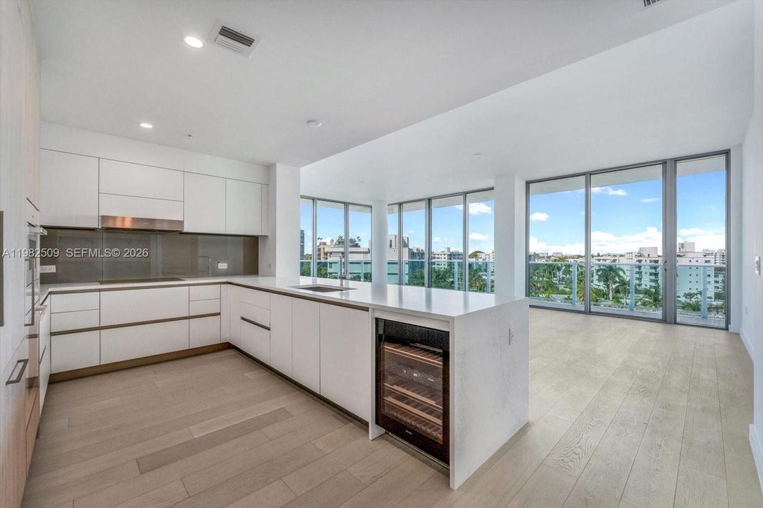 Condo in Bal Harbour, Florida, United States 1 - 17411803