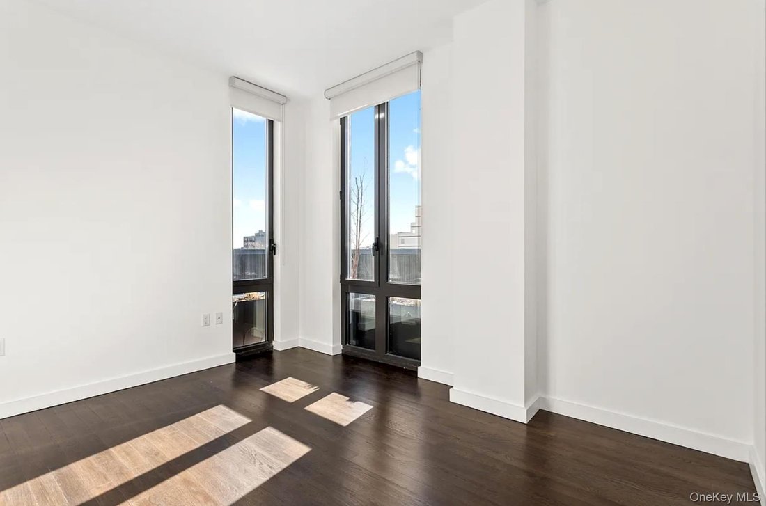 New York, New York, United States 3 - 17419762