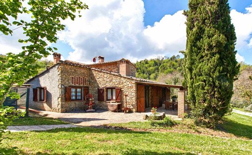 Casa di campagna a Chianni, Toscana, Italia 1