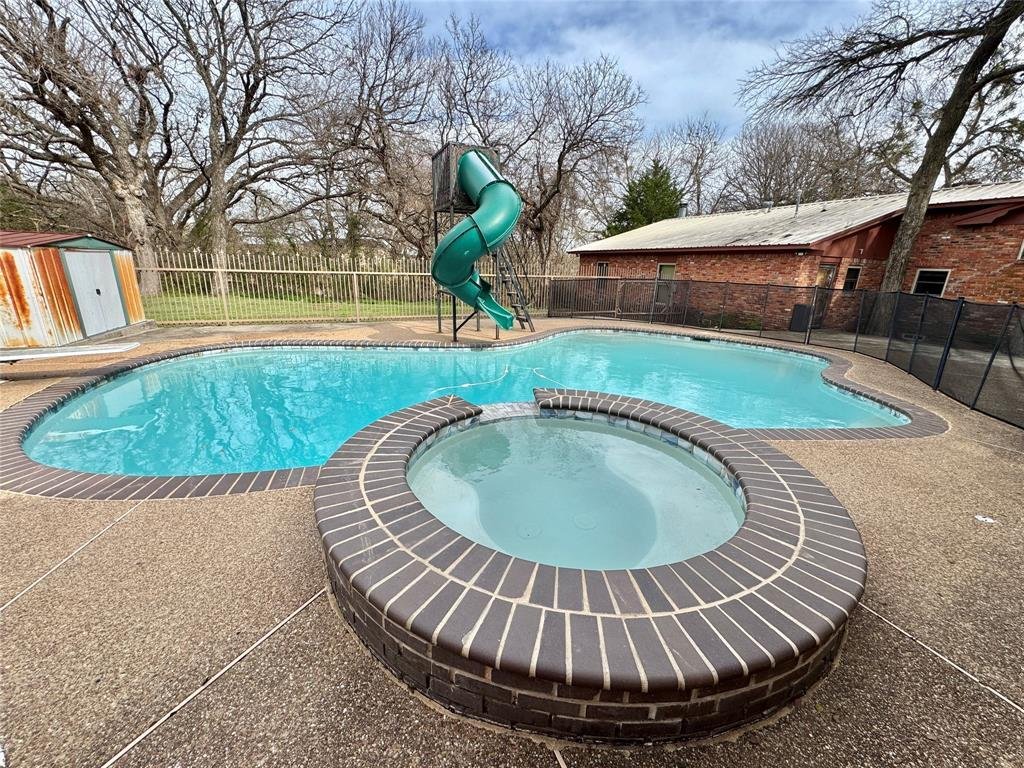 House in Lindsay, Texas, United States 2 - 17297087