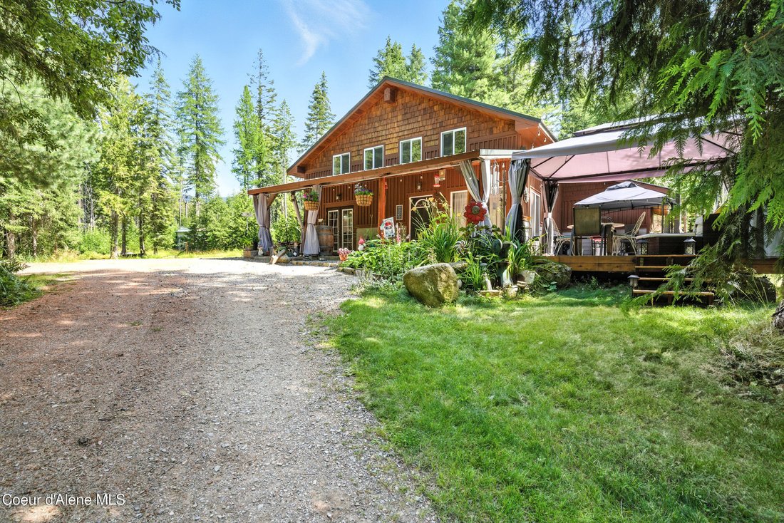 House in Sandpoint, Idaho, United States 2 - 17409474